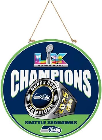 ديكور باب NFL Seattle Seahawks، أبطال Super Bowl LX لعام 2026، علامة ترحيب لكرة القدم الرياضية الخشبية مقاس 18 بوصة للباب الأمامي، جدار داخلي خارجي معلق للشرفة، النوم، كهف الرجل in Saudi Arabia