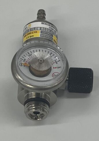 1.0 لتر في الدقيقة منظم غاز نحاسي مطلي بالنيكل ومعايرة التدفق الثابت - C10 in Kuwait