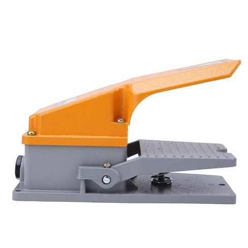 10A AC380V DC220V Foot Switch, Aluminum Shell Jog Pedal Power Controller, Momentary On/Off Foot Control Switch for Machine Tools, Industrial Equipment (4.1 x 7.8 x 3.8in / 104 x 198 x 97mm) in Saudi Arabia