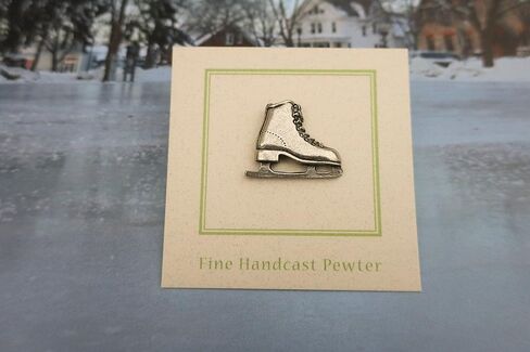 Jim Clift Design Figure Skate Lapel Pin in Saudi Arabia