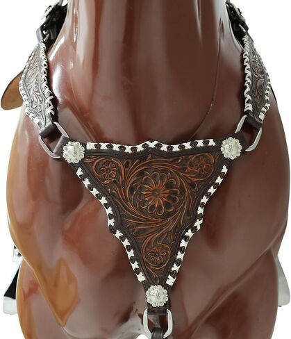 مجموعة تثبيت الرأس وياقة الصدر من الجلد الغربي، تجديل متقاطع من الجلد الخام، ونحت الزهور وأجزاء صلبة من النيكل العتيق، ومسمار حصان على طراز المصارع، جلد البقر الأرجنتيني in Kuwait