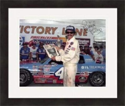 Autograph Warehouse 409903 8 x 10 in. Richard Petty Autographed - AWR25 Matted & Framed Photo in Saudi Arabia