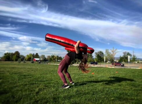 Suples Dummy * السرعة (الجذع) الفينيل (S) (33 رطلاً، 15 كجم) (58 بوصة) - يوصى بها للرياضيين الذين يتراوح وزنهم بين 90 و140 رطلًا، دمية رمي المصارعة (اليونانية الرومانية، الملاكمة، دمية جيو جيتسو، التصارع، دمية الجودو، الرياضات القتالية) in Kuwait