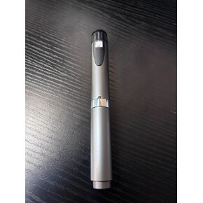 قلم حقن قابل لإعادة الاستخدام باللون الرمادي الداكن مع خرطوشة in Kuwait