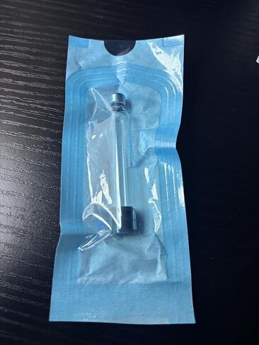 قلم حقن قابل لإعادة الاستخدام باللون الرمادي الداكن مع خرطوشة in Kuwait