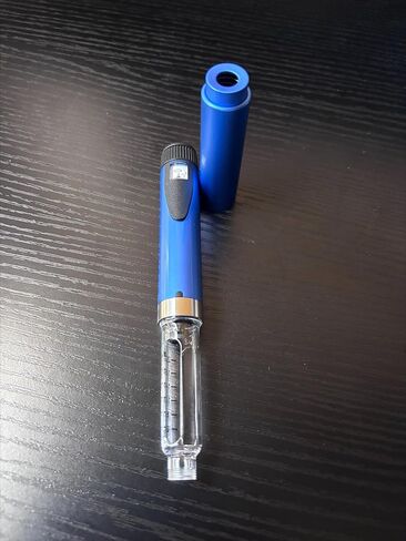 قلم حقن قابل لإعادة الاستخدام باللون الأزرق الملكي مع خرطوشة in Kuwait