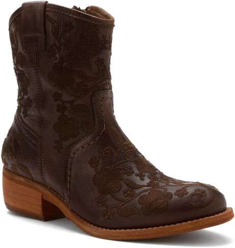 Taos Women's Privilege Western Boot in Saudi Arabia
