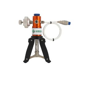 *يتم الشحن خلال يوم واحد* معاير الضغط ومضخة التفريغ التي تعمل يدويًا (المضخة اليدوية فقط) لمختبرات المعايرة والمعايرة الميدانية ومعايرة جهاز إرسال الضغط: SK-2200-P in Kuwait