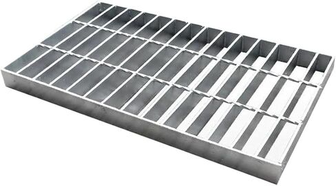 قطعة واحدة من شبكة تصريف الممر - غطاء تصريف من الفولاذ المجلفن لتصريف المياه بكفاءة في الهواء الطلق، مقاسات 12-20 بوصة (50 × 30 × 4 سم) in Kuwait