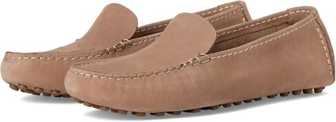 ميناء سبيري للسيدات يقود moccasin in Kuwait