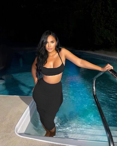 طقم فستان نسائي مكون من قطعتين وربطة عنق وأعلى أكمام قصيرة ونادي حفلات مثير مكون من قطعتين in Kuwait