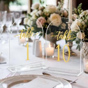 أرقام طاولة الزفاف المقوسة 1-10 مع حوامل، علامات أرقام طاولة أكريليك شفافة مقاس 5.5 × 7 بوصة بأرقام ذهبية، حاملات أرقام طاولة أنيقة لحفلات الزفاف والذكرى السنوية وأعياد الميلاد والحفلات والمناسبات in Kuwait