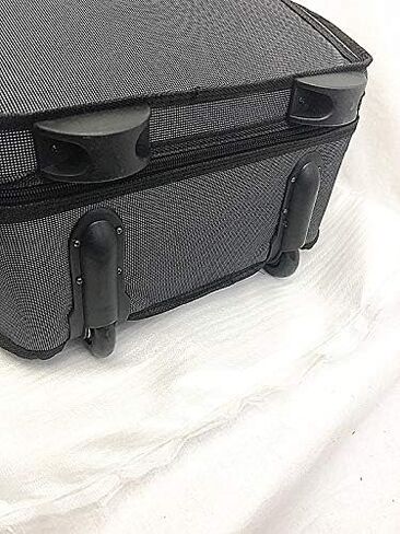 حافظة Woodnote الجديدة 1/2 باللون الرمادي الرغوي مع عجلتين/روزين إضافي in Kuwait