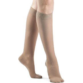 DYNAVEN by Sigvaris Women's Compression Calf-High Socks 20-30mmHg Weight - Closed Toe Design for Everyday Support - Small Long - Light Beige in Kuwait