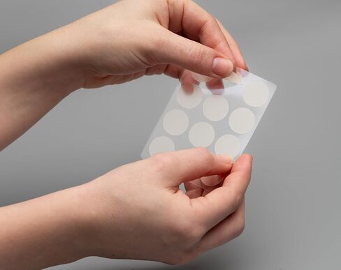 ضمادات عض الحشرات بعد العض - ضمادات لدغات الحشرات مع بيكربونات الصوديوم - حماية من الحكة طوال اليوم - 24 قيراط (عبوتان) in Kuwait