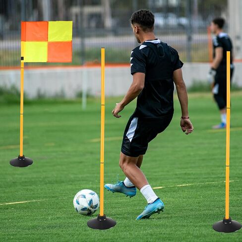 أعلام ركن كرة القدم مع أعمدة خفة الحركة، وأعمدة تدريب قابلة للتعديل مع قاعدة مطاطية وأعلام لممارسة كرة القدم وتدريبات خفة الحركة (4) in Kuwait