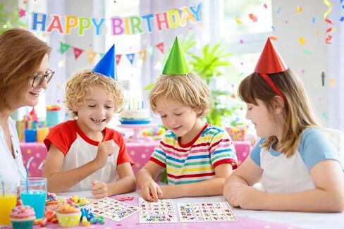 لعبة عيد ميلاد بينجو للأطفال، 24 لاعبًا، بطاقات لوحة بينجو مثالية للأطفال وحفلات أعياد الميلاد السعيدة والفصول الدراسية والعائلية الكبيرة وألعاب المجموعات الليلية والحفلات الليلية in Kuwait