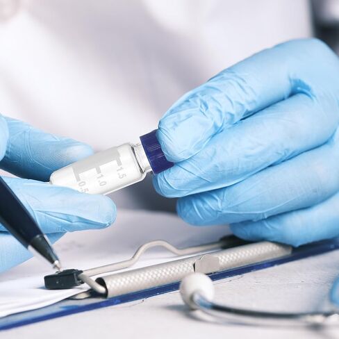 باتيكل 2 مل قارورة عينات تلقائية، 100 قطعة HPLC/GC قارورة 9-425 قارورة مختبر شفافة عينة قارورة غطاء برغي صلب رقعة كتابة PTFE وحاجز سيليكون مع ملصقات لختم LC in Saudi Arabia