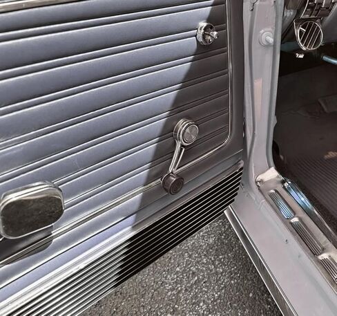 مقابض مقبض كرنك النافذة السوداء (زوج LH & RH) لـ 1968-1973 Ford Mustang in Kuwait