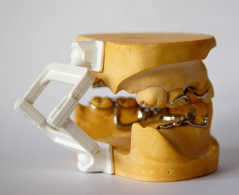 Dental Lab Mini Plastic Disposable Crown & Bridge Articulators (100 Pack) in Kuwait