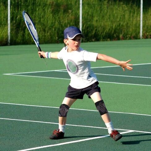 مجموعة وسادات الركبة للشباب وسادات الكوع للتزلج على الجليد وركوب الدراجات والسكوتر والرياضات الخارجية باللون الأحمر (مجموعة من أربعة) in Kuwait