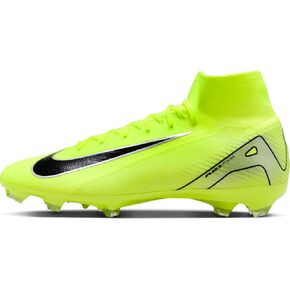 Nike Men's Football Soccer Shoe in Kuwait