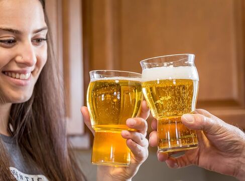 جهاز قياس هرس البيرة من شركة Brewing America في الولايات المتحدة الأمريكية تمت معايرته عند درجة حرارة 155 درجة فهرنهايت - سلسلة Pro ذات الجاذبية النوعية للتخمير بمقياس ثلاثي - تحضير أفضل لجميع أنواع بيرة الحبوب in Kuwait