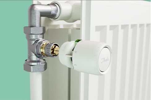 مشغل ثرموستاتي مثبت على صمام الرادياتير Danfoss Aveo™ 015G4290 مع قرص مدمج ومستشعر لصمامات Danfoss RA | مملوء بالغاز للتحكم الدقيق في درجة الحرارة in Saudi Arabia