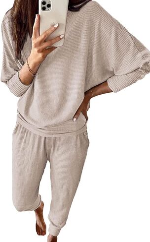 Women's 2 Piece Lounge Set, Long Sleeve Sweatsuit Travel Outfits Clothes in Saudi Arabia