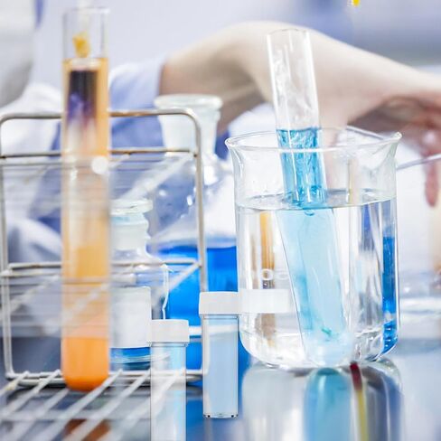 Mikinona 50pcs Ps Plastic Test Tubes with Leak-Proof Pe Caps for Sample Storage and Plant Propagation, Scientific Testing and Medical Diagnostics Tubes in Saudi Arabia