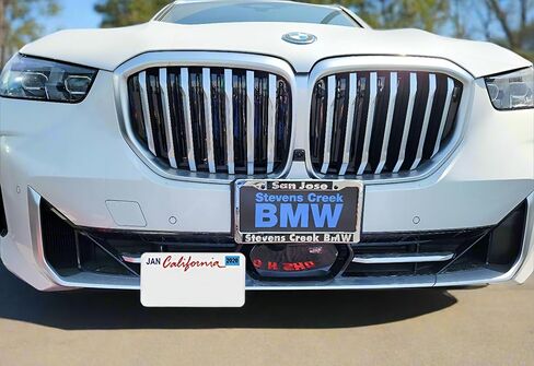 قوس لوحة ترخيص Sto N Sho متوافق مع 2024-2025 BMW X5 M Sport in Kuwait