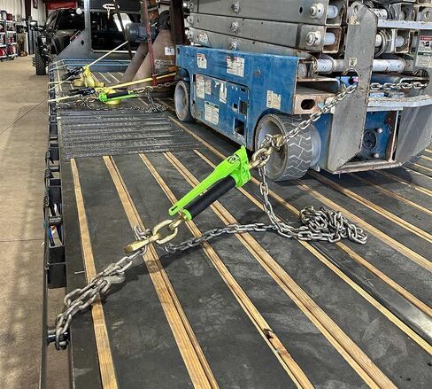 Mytee Products 4 Pack Chain Load Binder Kit - 5/16"-3/8" Quick Ratchet Folding Load Binder with Grab Hook 7,100 lbs WLL & 4 Pack 5/16"x20' G70 Transport Tow Chain 4,700 lbs WLL, Tie Down for Hauling in Kuwait