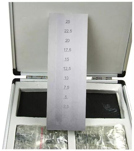 Grindometer Double Groove Grindometer with Scale Range 0-25μm 2 Scrapers Indexing Value 2.5μm Recommended Range <20μm for Testing The Fineness of Paints, Lacquers, Inks, etc in Kuwait