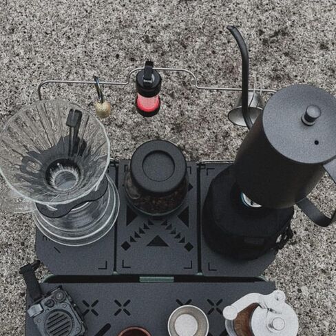 سطح طاولة من سبائك الألومنيوم من Dpofirs لصندوق الغداء، محطة قهوة محمولة حديثة قابلة للطي، فضي، أسود، رمادي، 8.3 بوصة × 5.1 بوصة × 1.6 بوصة in Kuwait