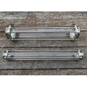 زجاج رؤية طويل القامة ثلاثي المشبك مقاس 4 بوصة (بطول 4 بوصة TC*18 بوصة) in Kuwait