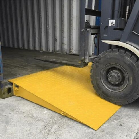 49'' x 86'' Shipping Container Loading Ramps 16,000lbs Loading Capacity Heavy Duty Cargo Container Ramp w/Two Chains in Saudi Arabia