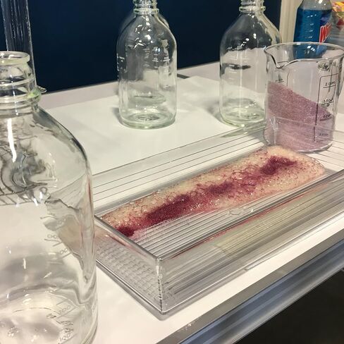 منتجات ماصة متخصصة معادلة الأحماض الماصة ACID2، باللون الأرجواني in Saudi Arabia
