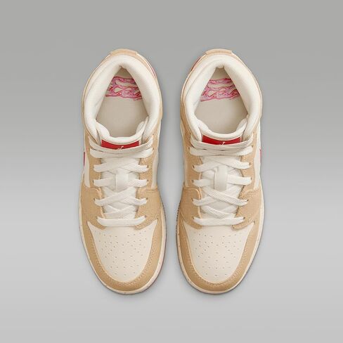 طائرة AIR JORDAN 1 MID SE (GS) "DESERT/FUSION RED-PALE IVORY" in Saudi Arabia