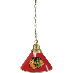 مصباح قلادة Chicago Blackhawks مع ظلال حمراء مع تركيبات نحاسية من Holland Bar Stool in Kuwait