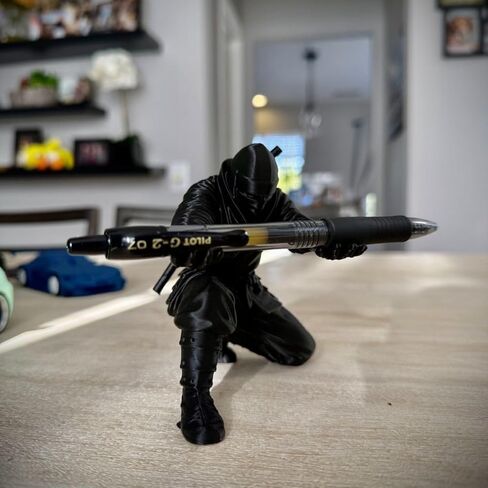 Ninja Samurai Pen Holder for Desk, Creative Resin Pencil Organizer, Desktop Storage Accessories for Home Office Supplies, Black, 3.54 x 3.09 Inch in Saudi Arabia