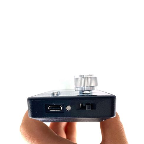 Portable 0-20mA 0-10V Signal Generator Handheld Voltage and Current Source PWM Pulse Color Screen Input in Kuwait