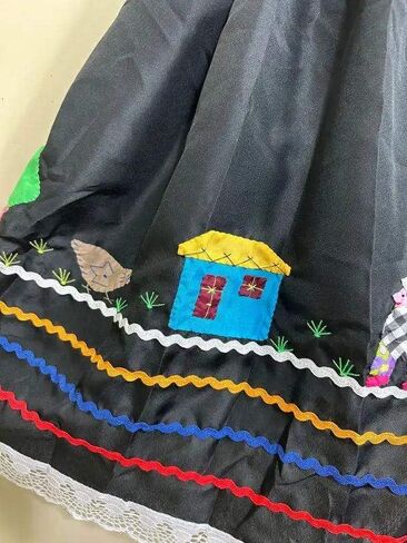 Vivianfongdesigns LLC Campesina Santanderiana فستان in Kuwait