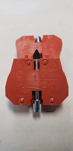 D5-3X01 Contact Block SERIES A *لكن أكثر ووفر* in Kuwait