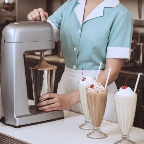 Soro Essentials- 30 oz. Stainless Steel Malt Milkshake Mixing Cup Set of 4- Milkshake Cups Immersion Hand Blender Malt Cups Stackable Chilling Glasses Cocktail Mixing Cups for Home Bar Restaurants in Saudi Arabia