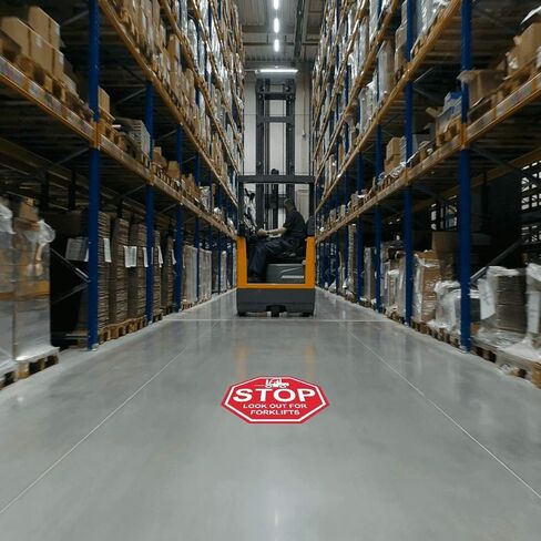 "Stop Look Out for Forklifts" - لافتة أرضية من الفينيل مغلفة من Graphical Warehouse - لافتات السلامة والأمن 5S، أداة الاتصال المرئي (18") in Kuwait