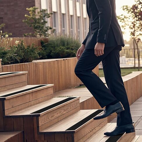 شريط مضاد للانزلاق مقاس 2 بوصة × 32 قدمًا، شريط قبضة لوح التزلج، شريط احتكاك، قبضة سوداء، مادة كاشطة للسلالم الخارجية/الداخلية، سلالم مداس آمنة غير قابلة للانزلاق، شريط جر أسود للأسطح الزلقة in Kuwait