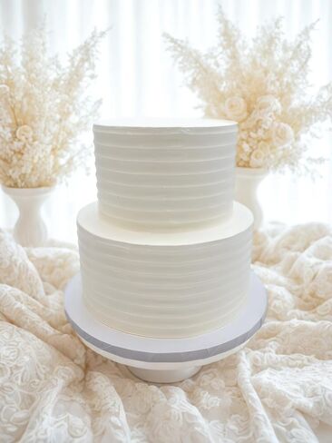 FromJennWithLove كعكة وهمية بطبقتين - كعكة عرض عاجية بطول 8 بوصات - مثالية لحفلات الزفاف والحفلات وتدريبات الإعداد ومخططي الأحداث. صنع في الولايات المتحدة الأمريكية. in Kuwait