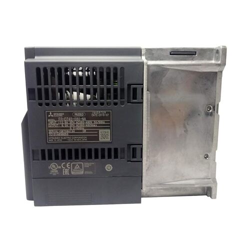 MITSUBISHI FR-D740-080-NA 0.2-400 هرتز، 400 فولت تيار متردد، 5 حصان، 8 أمبير، سلسلة FR-D700، محرك عاكس، ثلاثي الطور، مواصفات الولايات المتحدة/كاليفورنيا/MX in Saudi Arabia