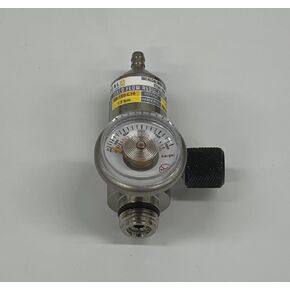 منظم غاز معايرة التدفق الثابت من النحاس المطلي بالنيكل 1.5 لتر في الدقيقة - C10 in Kuwait