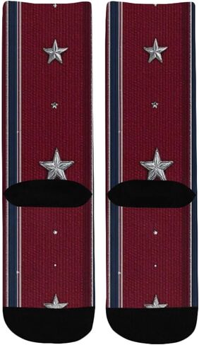 جوارب فيستيف ستارز مخططة باللون الأحمر للمشي لمسافات طويلة - جوارب شتوية حرارية سميكة دافئة للأولاد والبنات للمدرسة، والارتداء اليومي والأنشطة الخارجية in Kuwait